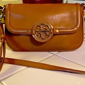 Authentic Tory Burch Leather Crossbody/Clutch